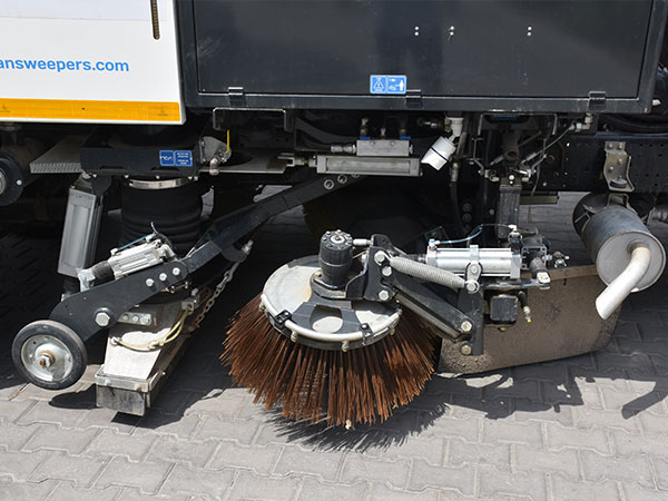 mechanical-sweeper-2-fwmc